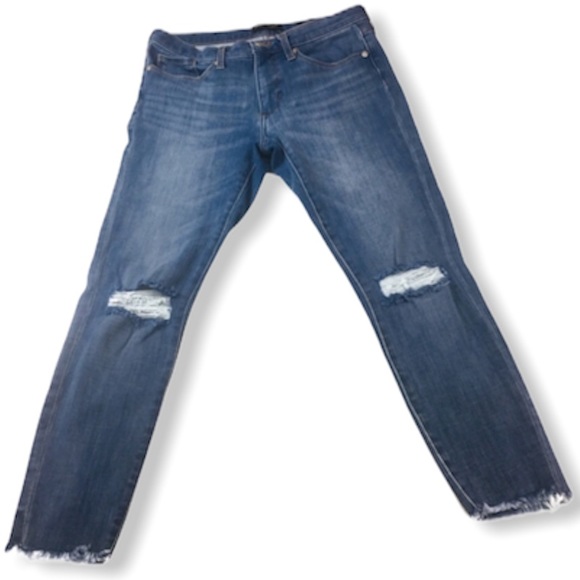 Banana Republic Denim - Banana Republic Petite Skinny Ankle Jean w/Raw Hem